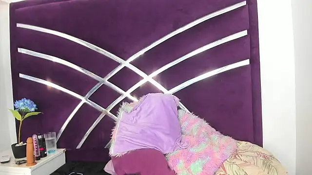 aishaxht online show from 3, 2, 2026