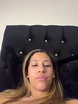 vicky bass  online show from 4, 3, 2026