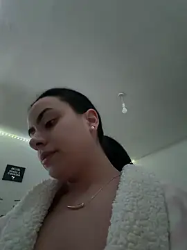 Marisa ass online show from 3, 2, 2026