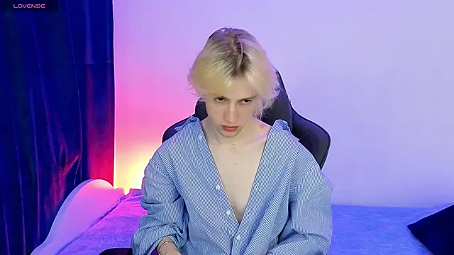 Snapshot of lucidangelok1 chatting on 9, 4, 2026 lucidangelok1 online show from 9, 4, 2026