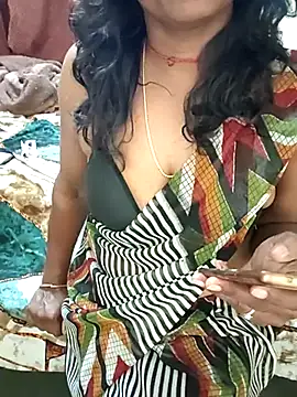 Snapshot of Meena_Meenakshi chatting on 18, 1, 2026 Meena Meenakshi online show from 18, 1, 2026