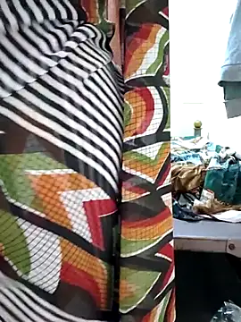 Snapshot of Meena_Meenakshi chatting on 2, 3, 2026 Meena Meenakshi online show from 2, 3, 2026