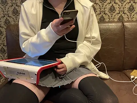 Snapshot of pon05240 chatting on 30, 6, 2026 pon05240 online show from 30, 6, 2026