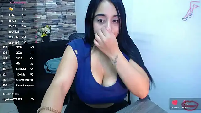 miaaboobs online show from 4, 3, 2026