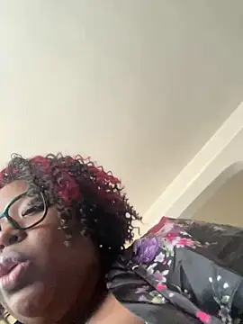 Chocolatebunnyxx96 online show from 25, 2, 2026