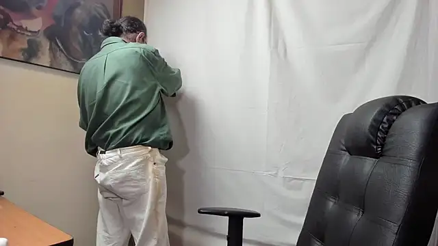 Uncle Hottie online show from 10, 2, 2026