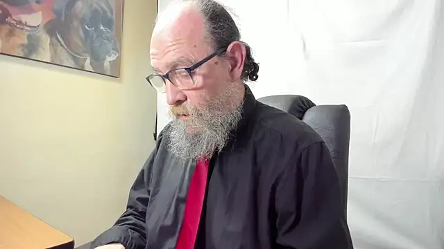 Snapshot of Uncle_Hottie chatting on 11, 2, 2026 Uncle Hottie online show from 11, 2, 2026