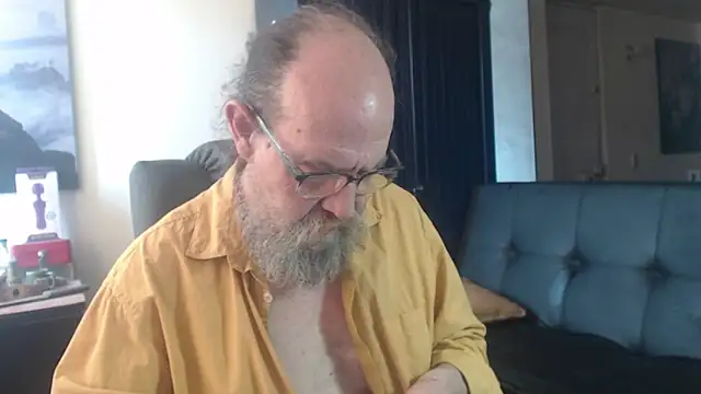 Uncle Hottie online show from 17, 7, 2026