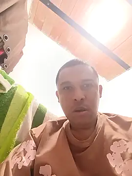 Snapshot of Ellatin15 chatting on 19, 2, 2026 Ellatin15 online show from 19, 2, 2026