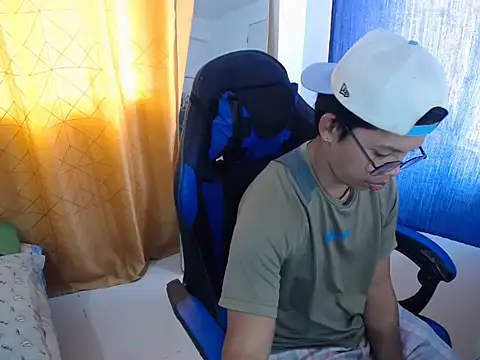 holly oreo online show from 30, 6, 2026