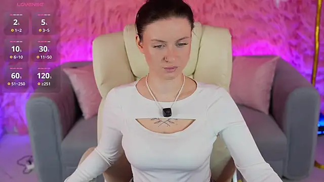 Snapshot of AlexaFleur chatting on 2, 4, 2026 AlexaFleur online show from 2, 4, 2026