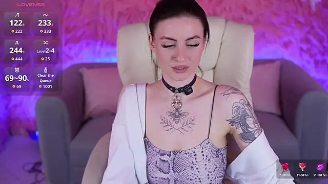 Snapshot of AlexaFleur chatting on 9, 4, 2026 AlexaFleur online show from 9, 4, 2026