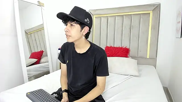 julian xx online show from 7, 1, 2026