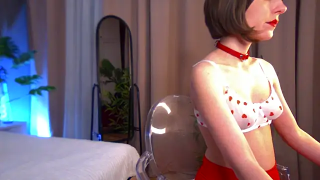 Snapshot of Lil__Fleur chatting on 13, 2, 2026 Lil Fleur online show from 13, 2, 2026