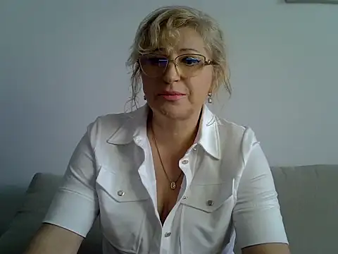 Eva5576 online show from 11, 2, 2026