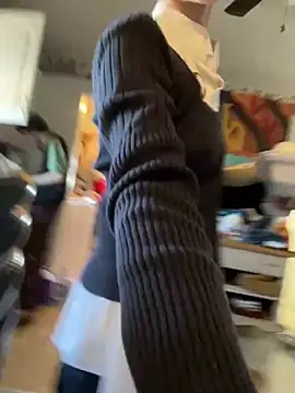 Snapshot of SugarNCinnamon chatting on 15, 2, 2026 SugarNCinnamon online show from 15, 2, 2026