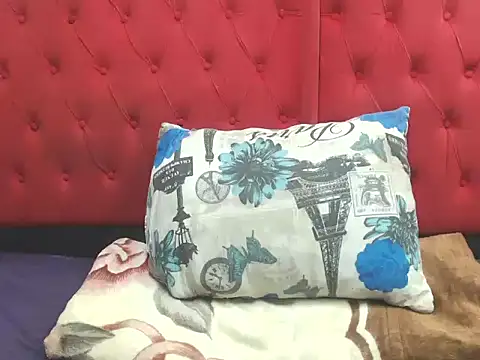 brownskingirl25 online show from 9, 1, 2026