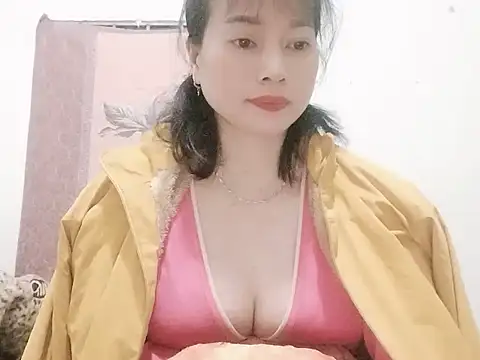 Snapshot of Sophie_sexy7 chatting on 8, 2, 2026 Sophie sexy7 online show from 8, 2, 2026