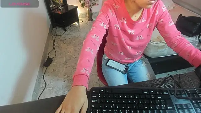 Snapshot of ZoeFox5 chatting on 9, 2, 2026 ZoeFox5 online show from 9, 2, 2026