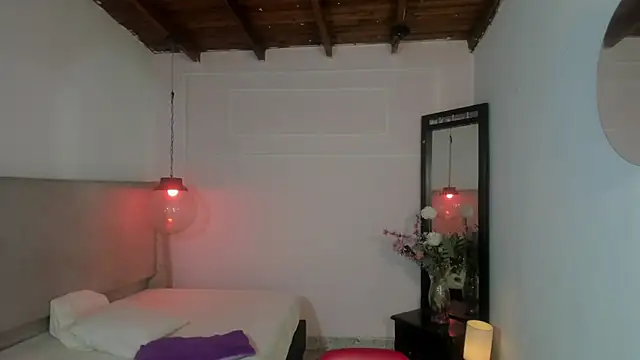 Snapshot of ZoeFox5 chatting on 13, 2, 2026 ZoeFox5 online show from 13, 2, 2026