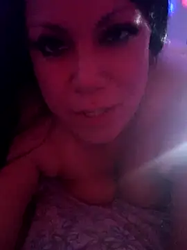 daaibabyxxx online show from 24, 4, 2026