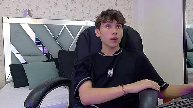 Snapshot of Liam_Noxx chatting on 6, 1, 2026 Liam Noxx online show from 6, 1, 2026