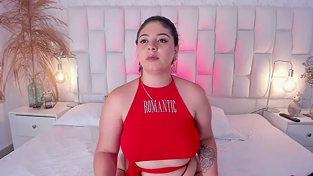 Snapshot of MiiaGreys chatting on 26, 4, 2026 MiiaGreys online show from 26, 4, 2026