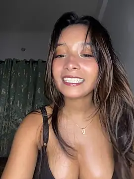 Snapshot of annaya_sexy chatting on 17, 5, 2026 annaya sexy online show from 17, 5, 2026