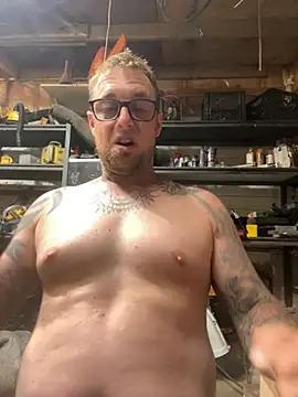 Snapshot of WIDBIGWHITECOCK chatting on 7, 6, 2026 WIDBIGWHITECOCK online show from 7, 6, 2026