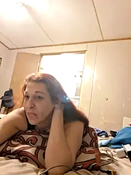 Snapshot of Minutemaid24 chatting on 2, 8, 2026 Minutemaid24 online show from 2, 8, 2026