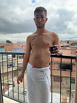 liam bronw online show from 19, 2, 2026