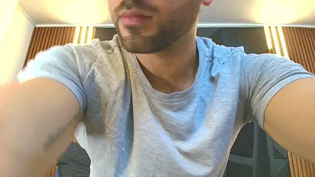 Snapshot of lorenzo_walker_1 chatting on 14, 2, 2026 lorenzo walker 1 online show from 14, 2, 2026