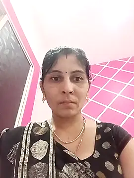 Snapshot of Hot_ree85 chatting on 26, 2, 2026 Hot ree85 online show from 26, 2, 2026