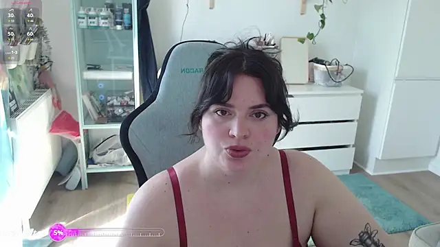 Snapshot of YourPrettyHazel chatting on 20, 3, 2026 YourPrettyHazel online show from 20, 3, 2026