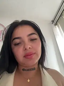 Snapshot of Mia__Bloom chatting on 3, 3, 2026 Mia Bloom online show from 3, 3, 2026