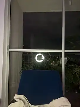 alesziarose  online show from 25, 3, 2026