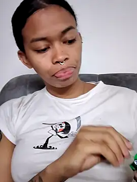 Snapshot of shenna_brunette chatting on 26, 2, 2026 shenna brunette online show from 26, 2, 2026