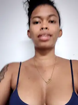 Snapshot of shenna_brunette chatting on 28, 2, 2026 shenna brunette online show from 28, 2, 2026