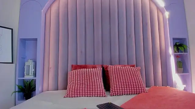 AmberStonne   online show from 16, 3, 2026