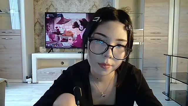 AprilOnilll online show from 16, 2, 2026