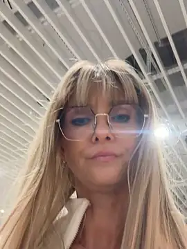 NaughtyNinky online show from 16, 1, 2026