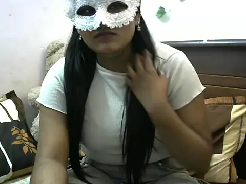 Snapshot of KiaraDoll002 chatting on 23, 3, 2026 KiaraDoll002 online show from 23, 3, 2026