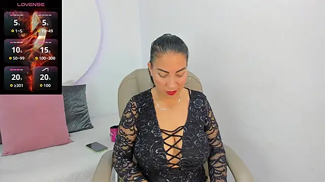 Snapshot of AmberJoyMilf chatting on 22, 4, 2026 AmberJoyMilf online show from 22, 4, 2026