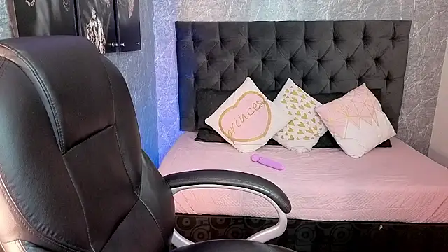 sasha  blaze online show from 7, 1, 2026