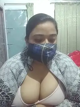 Snapshot of momo_loves chatting on 13, 2, 2026 momo loves online show from 13, 2, 2026