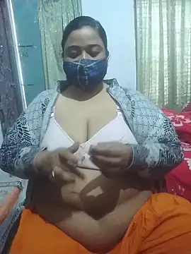 Snapshot of momo_loves chatting on 16, 2, 2026 momo loves online show from 16, 2, 2026