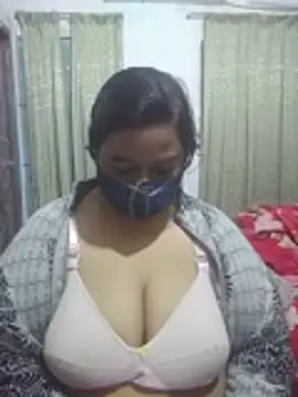 Snapshot of momo_loves chatting on 16, 2, 2026 momo loves online show from 16, 2, 2026