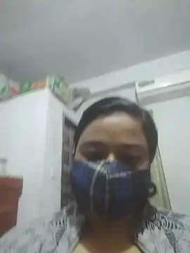 Snapshot of momo_loves chatting on 19, 2, 2026 momo loves online show from 19, 2, 2026