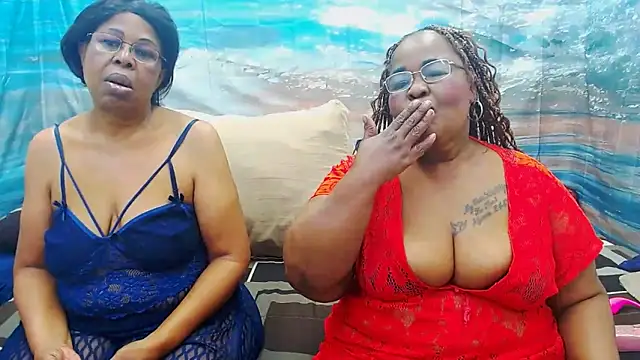 Snapshot of SEXY_MATURExx chatting on 19, 6, 2026 SEXY MATURExx online show from 19, 6, 2026