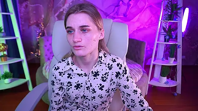 Snapshot of DiamondNina chatting on 5, 3, 2026 DiamondNina online show from 5, 3, 2026